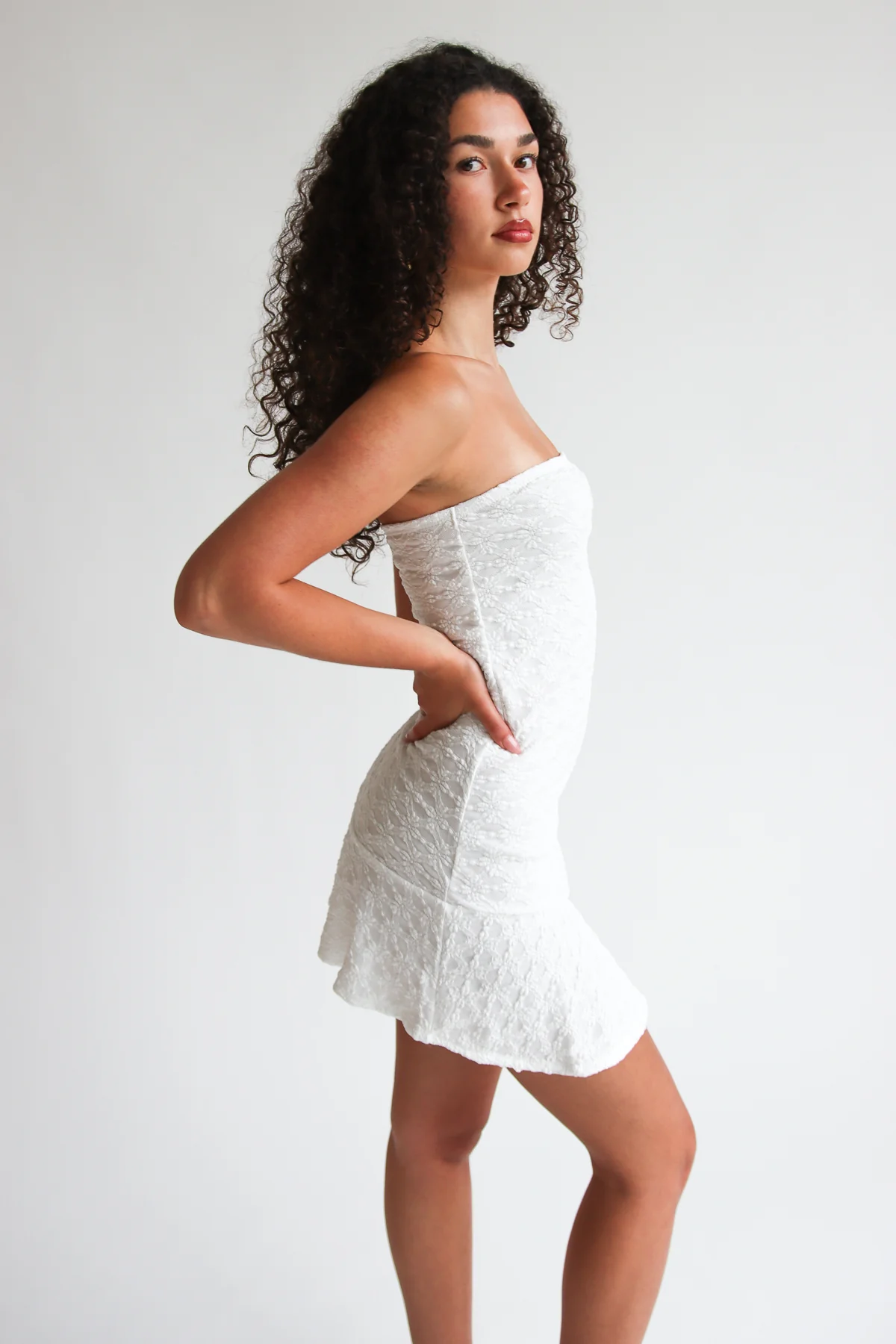 Strapless Split Hem Lace Mini Dress - Image 3